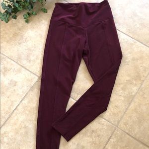 ONZIE Sweetheart Midi Leggings - Like NEW! 🛍